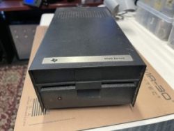You are currently viewing TI 99/4A PHP1850C External Floppy Drive